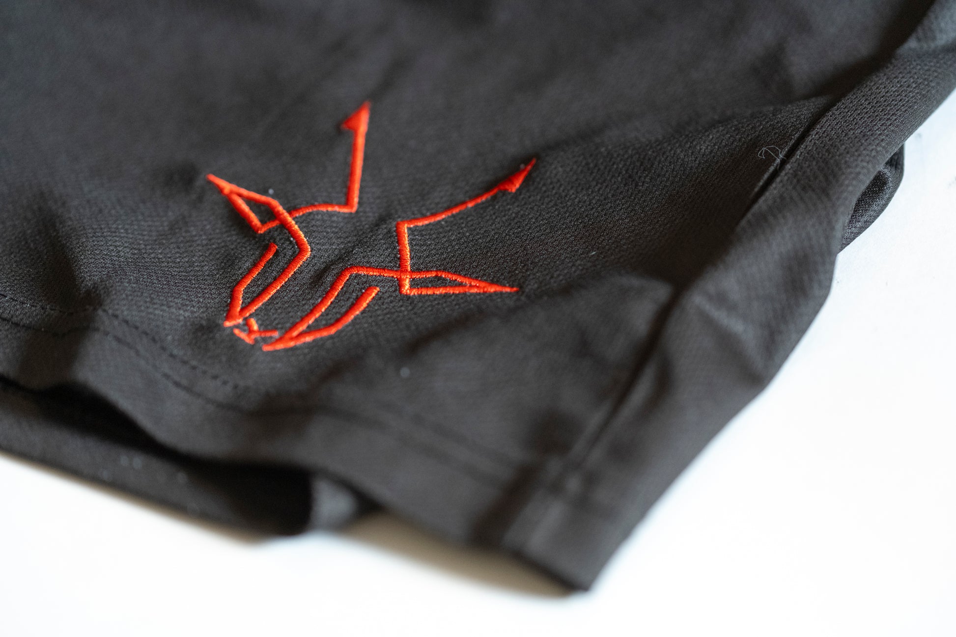 APEX Mountain Bike Jersey Embroidered Logo Detail